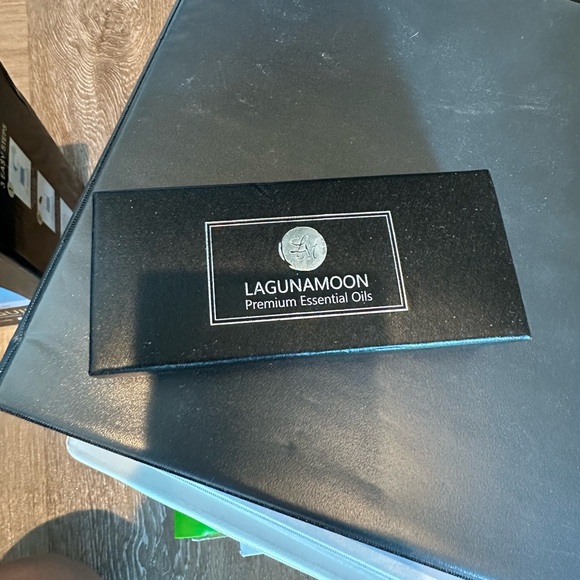 NWT Pure Essential Oil Works Tranquility Ultrasonic Oil Diffuser + Oils - Picture 6 of 7